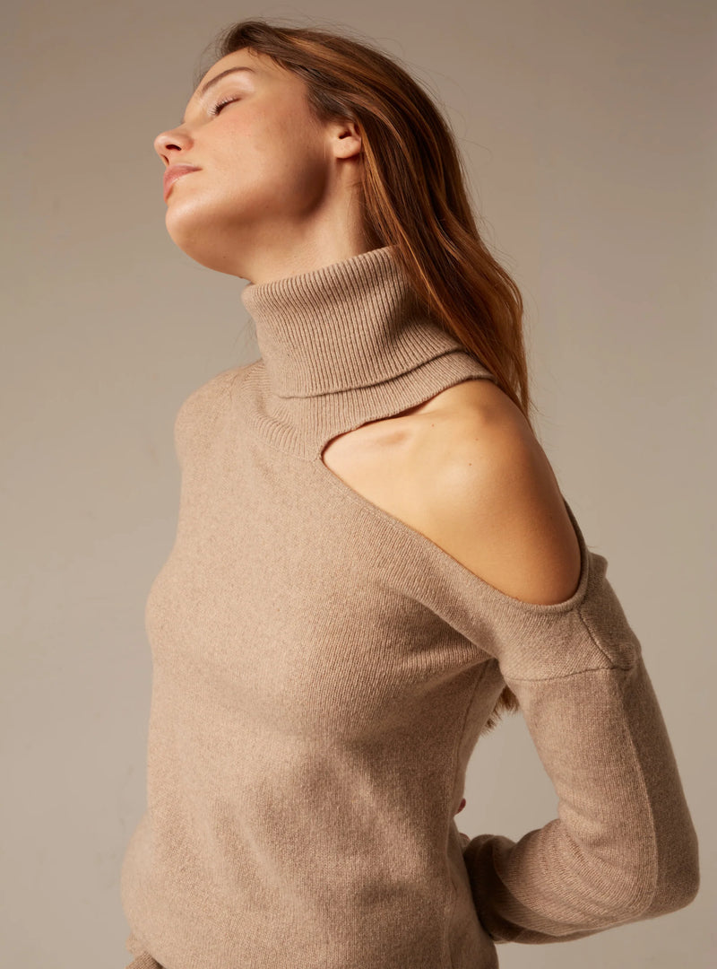 ABBIE | CASHMERE ROLL NECK JUMPER SAND